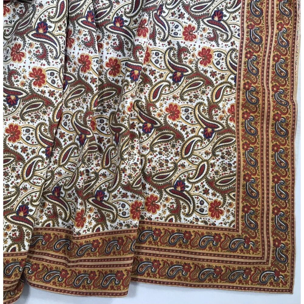 Paisley Printed Cotton Tablecloth 106 x 70 Rectangular Red Gold Made in India